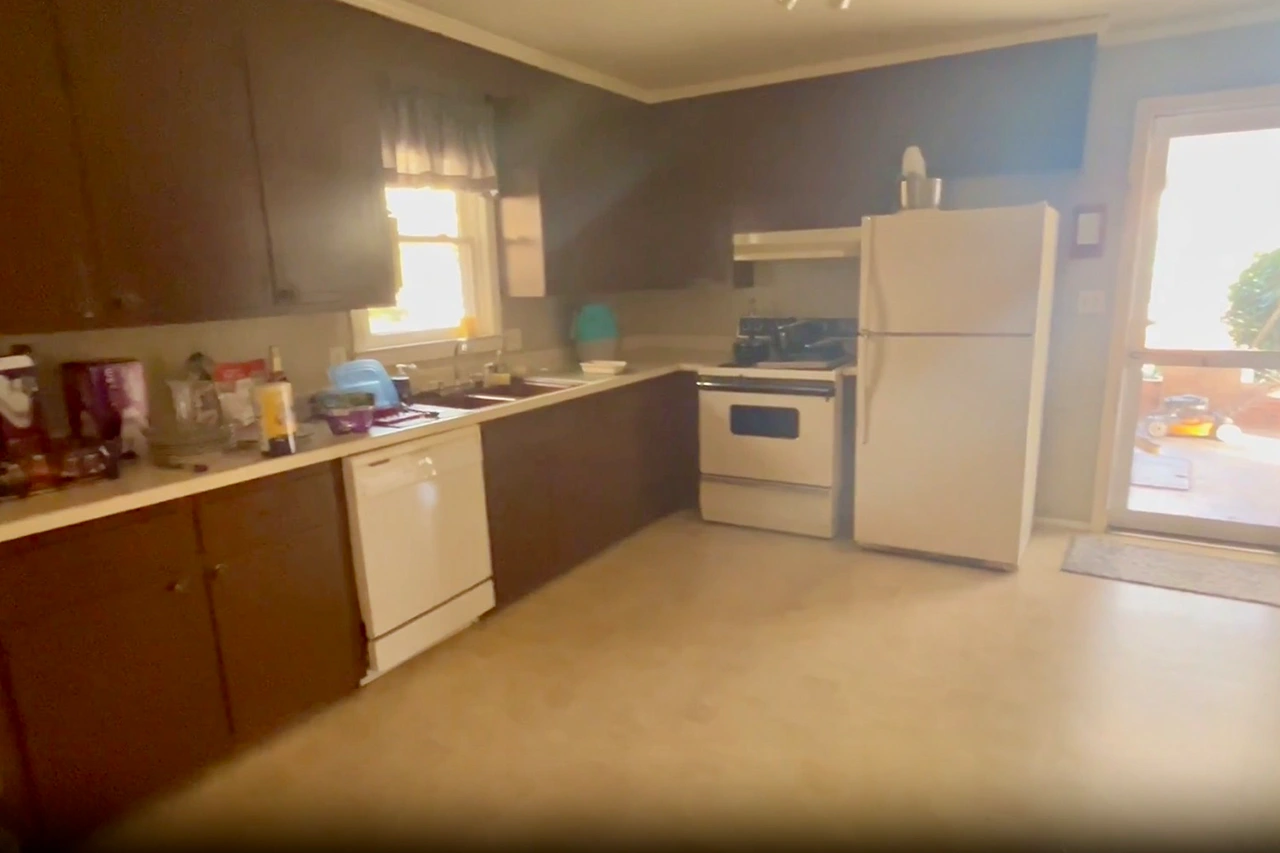 Homestead Drive Kitchen Before